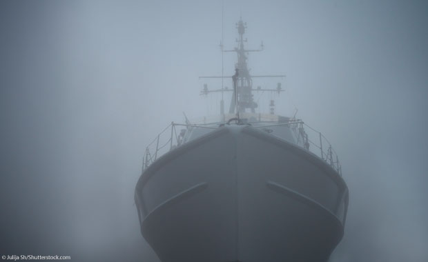 Schiff im Nebel