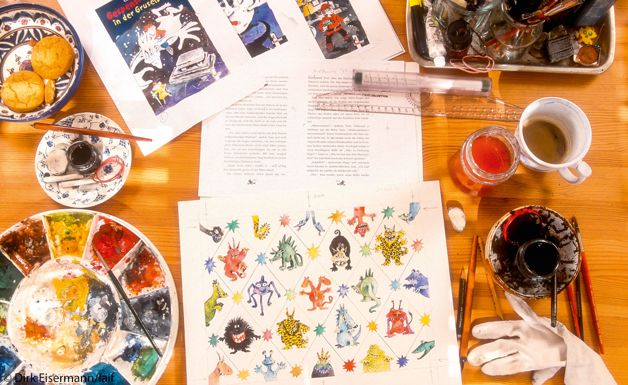 Artist at work: Funke’s desk with illustrations