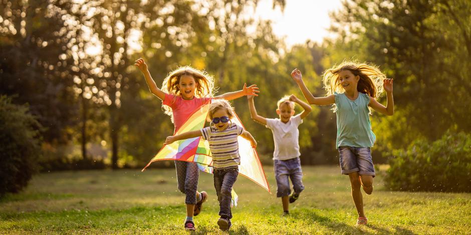 Kinder im Park