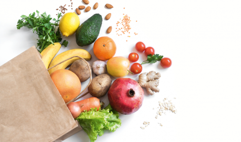 Einkaufstüte mit Obst und Gemüse